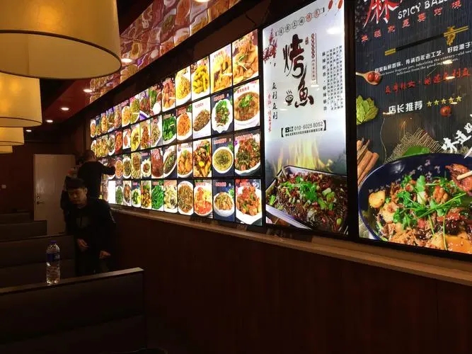 成都广告公司导视牌制作常见的材料有哪些？